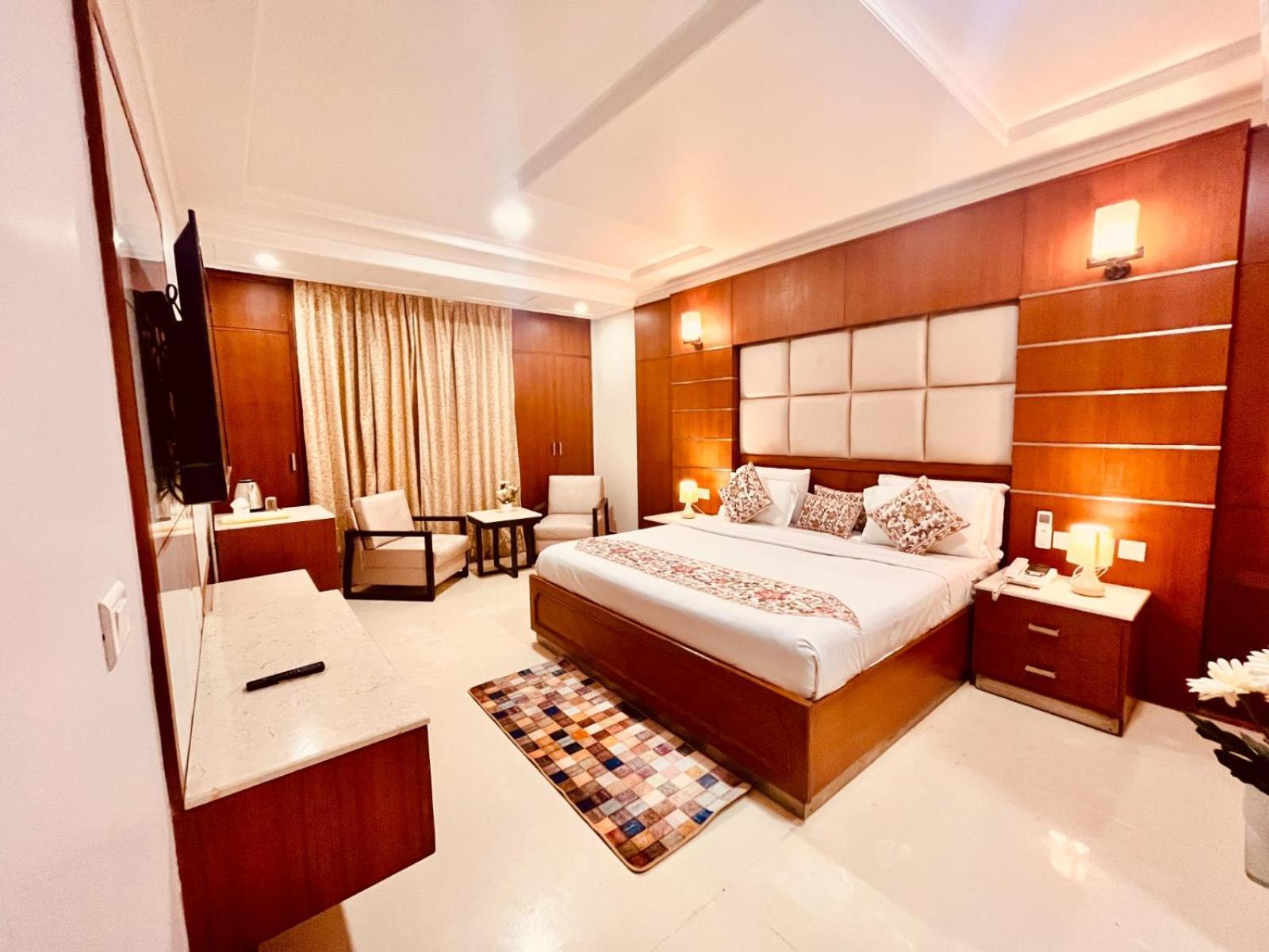 Hotel Bhoomivilas Agra  Exterior foto