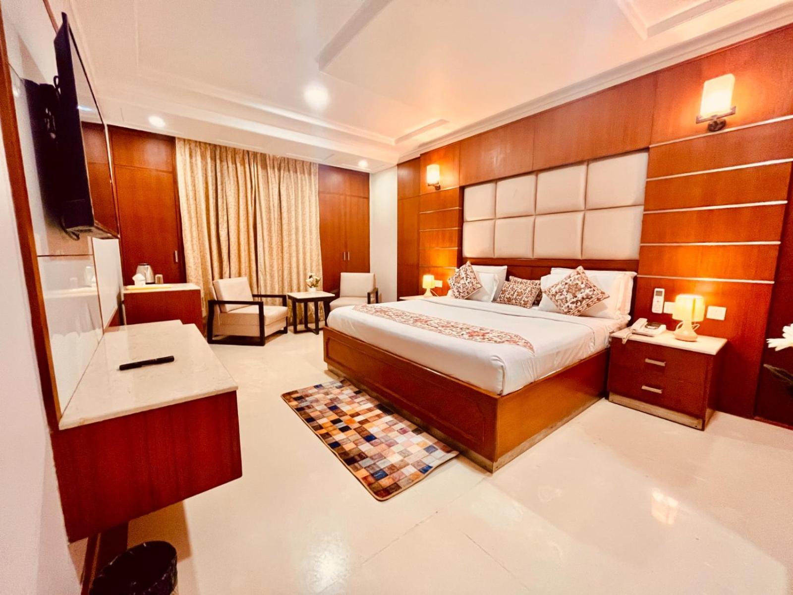 Hotel Bhoomivilas Agra  Exterior foto